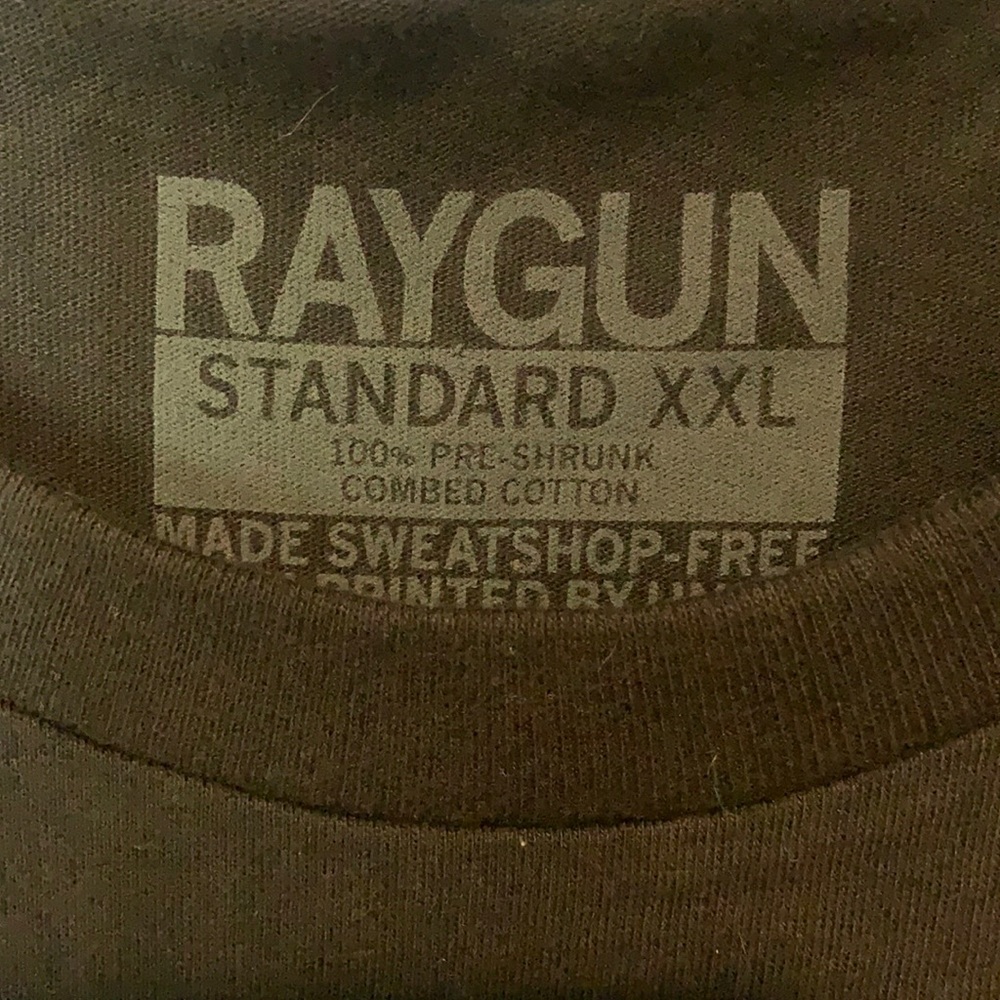 🆕 Raygun Tailgating T-Shirt 🖤💛 🆕 - Picture 3 of 5